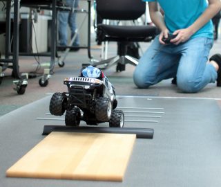 スマートフォンの加速度センサーを使った路面状況の可視化