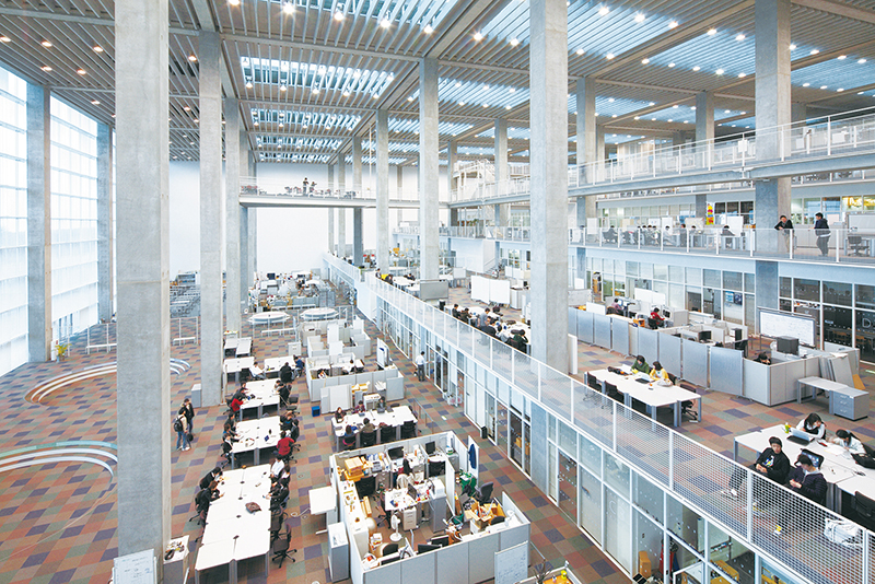 公立はこだて未来大学スタジオ内観2